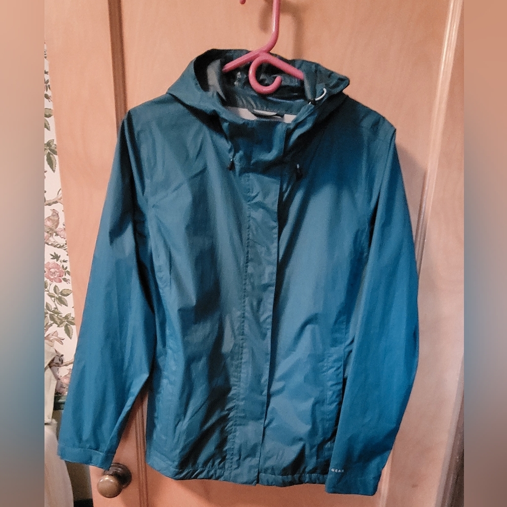Boulder Gear Teal Waterproof Windbreaker. Large